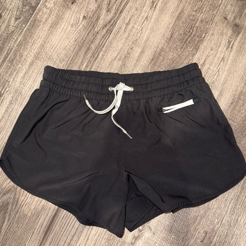Women's Vuori Running Shorts